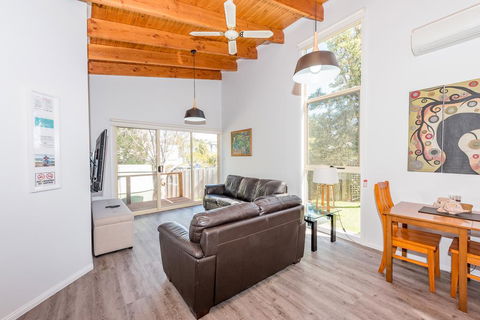 Wineglass - Accommodation Bookings 3