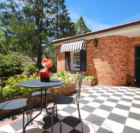 Winston Cottage at Three Sisters