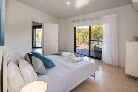 Wirraway Luxury Chalet - Accommodation Bookings 2