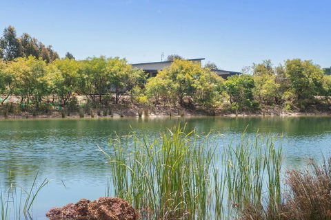 Wirraway Luxury Chalet - Accommodation Bookings 0
