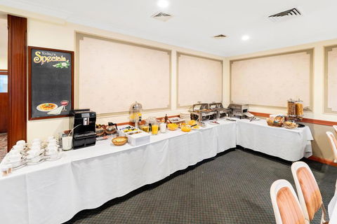 WM Hotel Bankstown - Accommodation Bookings 3