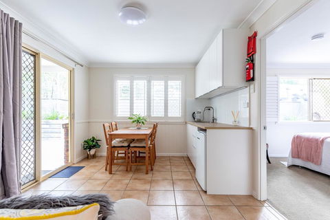 Woodford Gardens - Accommodation Bookings 2