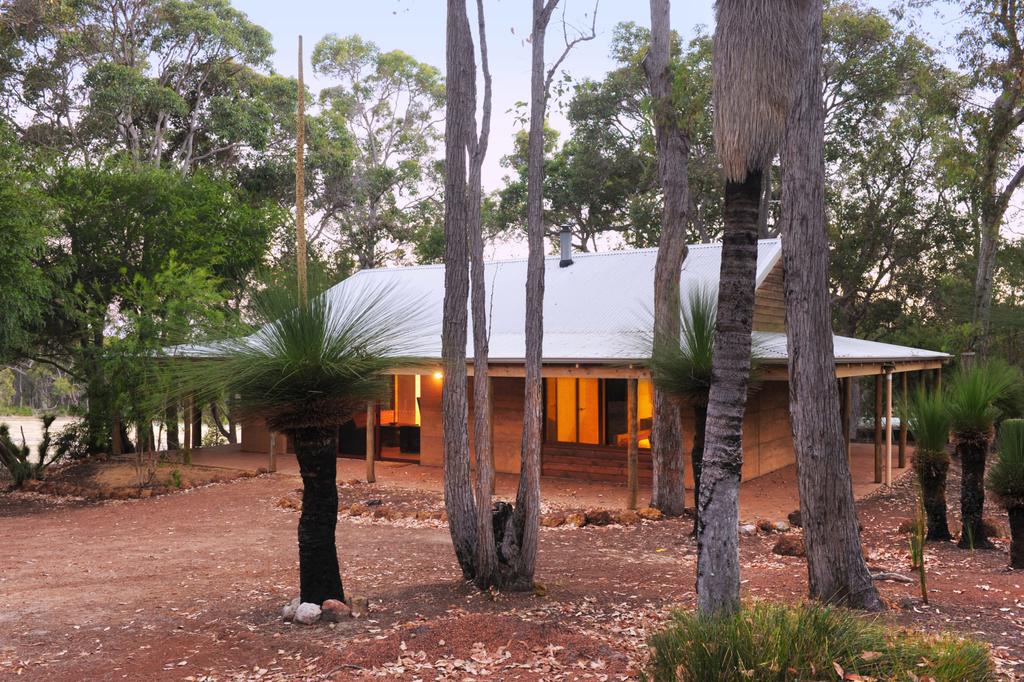 Accommodation Bookings