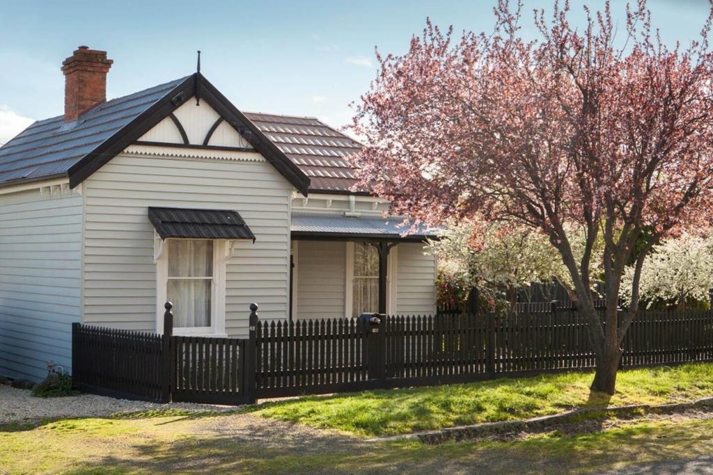 Kyneton VIC Accommodation Bookings
