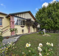 Wyatt Guest House - Accommodation Bookings