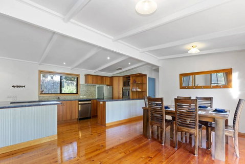 YARRABEE - The Perfect Getaway! - Accommodation Bookings 1
