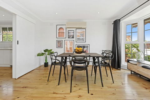 YIN-YANG - MOUNT ELIZA - Accommodation Bookings 0