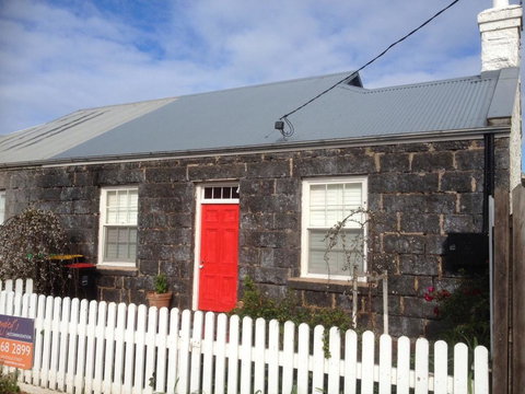 Young's Cottage - Circa: 1861 - Accommodation Bookings 0
