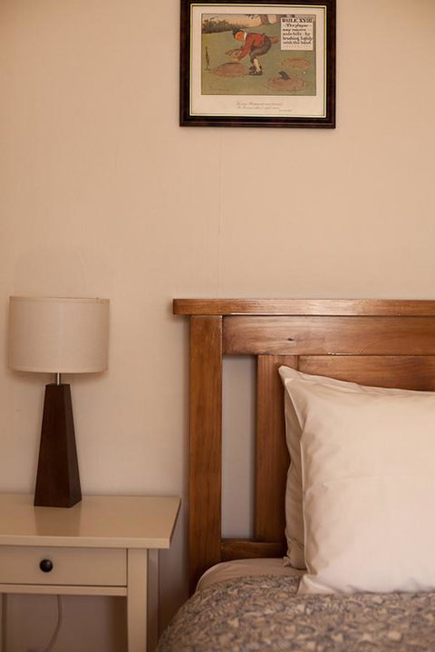 Young's Cottage - Circa: 1861 - Accommodation Bookings 3