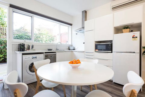Your Home Away From Home - Accommodation Bookings 0
