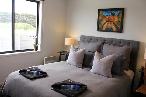 Your Home Away From Home - Accommodation Bookings 0
