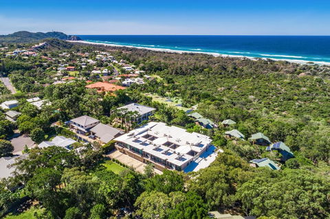 Your Luxury Escape - Vue From Here - Accommodation Bookings 3