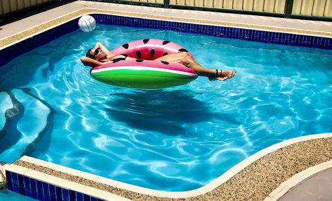 ZED MOTELS Tropical Gateway - Accommodation Bookings 1