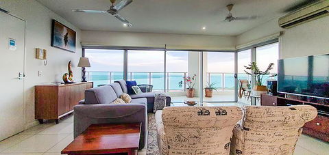 ZEN BY THE WATER - Darwin Premier Retreat - Accommodation Bookings 3