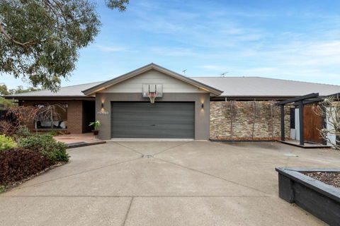 10BR Great Ocean Farmstay For 20 People - Accommodation Bookings 2