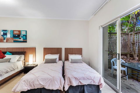 Zenith Studio, Unit 3/10 Messines Street - Accommodation Bookings 2