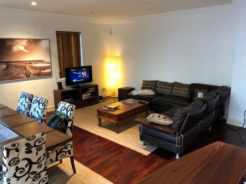 Zero Contact Private CBD-Social-Chillout-Oasis With Outdoors For You & Friends - Accommodation Bookings 1