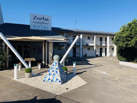 Zorba Waterfront Motel - Accommodation Bookings 0