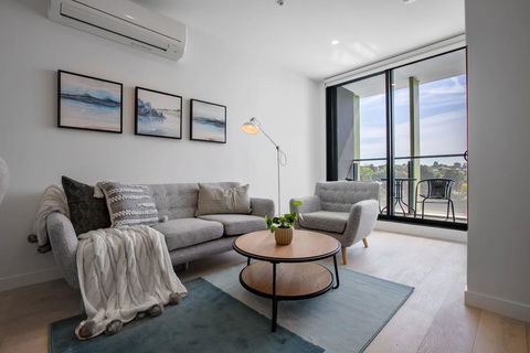 Modern City Comfy And Warm Apt@Parkville+Carpark - Accommodation Bookings 0
