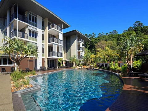 8401 Modern 2 Bedroom Apartment With Ocean Glimpses - Accommodation Bookings 1