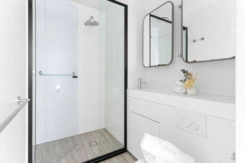 A 2BR Apt Near Melbourne Central & QV Market - Accommodation Bookings 2