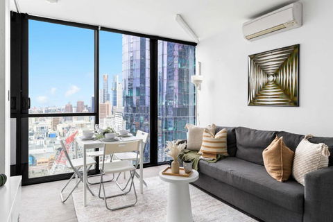 A 2BR Apt Next To Melbourne Central FREE Parking - Accommodation Bookings 2