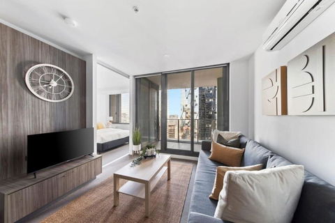 A 2BR Apt With City Views Next To Southern Cross - Accommodation Bookings 1