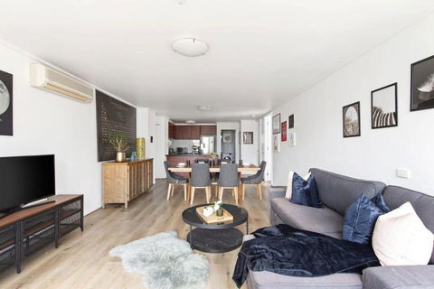 A 3BR Apt Next To Southern Cross FREE Parking - Accommodation Bookings 2