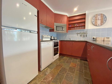 A BEACH AFFAIR - Accommodation Bookings 4