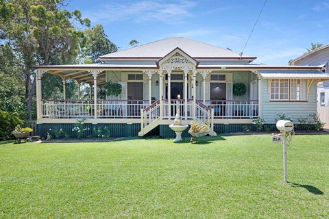 A Charming Queenslander - Accommodation Bookings 4