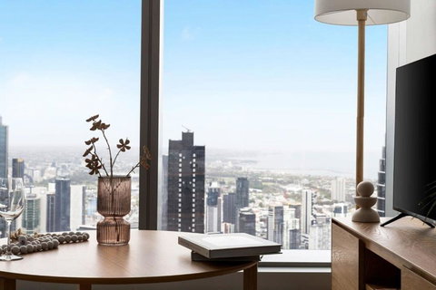 A Chic 2BR Apt With Panoramic Views FREE Parking - Accommodation Bookings 0