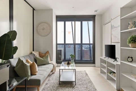 A Chic & Comfy 2BR Apt On Collins With City Views - Accommodation Bookings 0