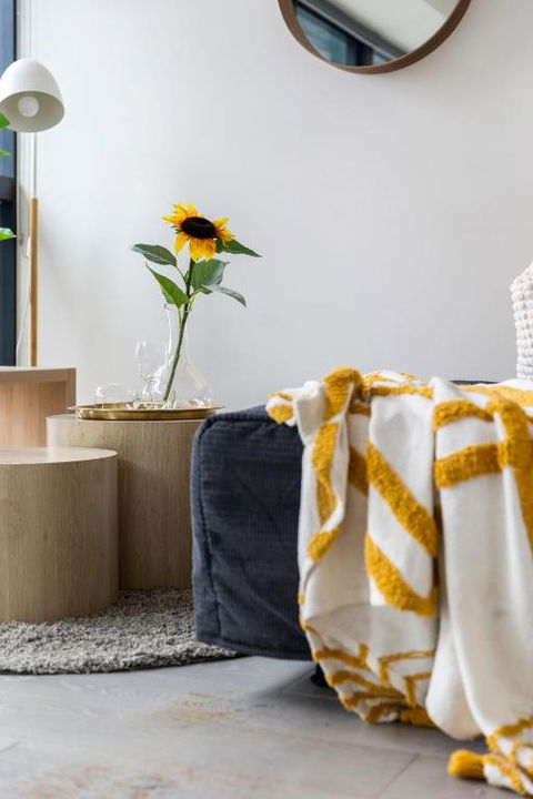 A Comfy & Stylish Apt Near Melbourne Central & QV - Accommodation Bookings 3