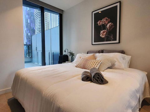 A Cosmopolitan Hub In CBD Centre - Accommodation Bookings 0