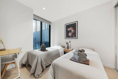 A Cosmopolitan Hub In CBD Centre - Accommodation Bookings 3