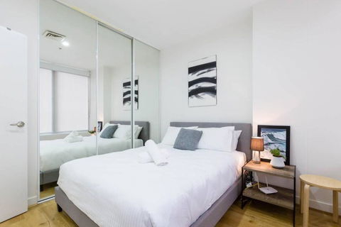 A Coveted Collins Street Pad With Parking - Accommodation Bookings 4