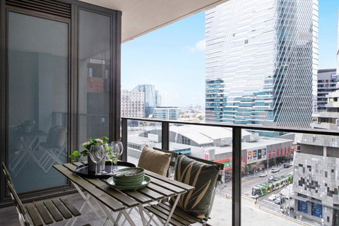 A Cozy 2BR Apt Next To Southern Cross FREE Parking - Accommodation Bookings 0
