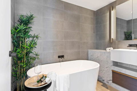 A Cozy 3BR Apt With Panoramic Views FREE Parking - Accommodation Bookings 4