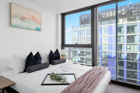 A Cozy & Comfy 2BR Apt Up In The Clouds Near CBD - Accommodation Bookings 4