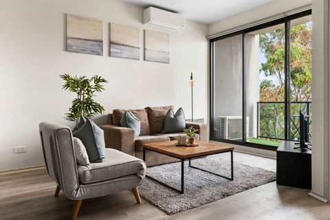 A Cozy & Modern Apt Near To Flemington Races - Accommodation Bookings 0