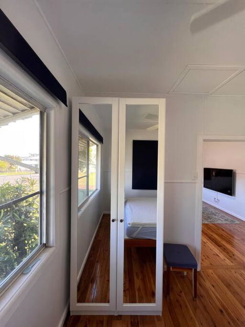 A Delightful Two-bedroom Cottage On Toowoon Bay. - Accommodation Bookings 4