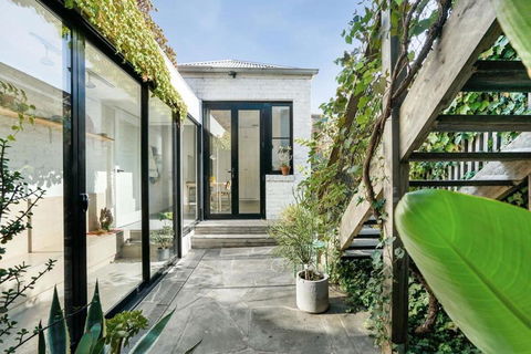 A Designer Terrace House By Edinburgh Gardens - Accommodation Bookings 3