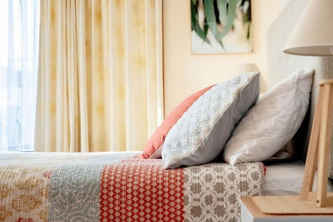A Little Getaway - 17 Lawson St SWR - Accommodation Bookings 1