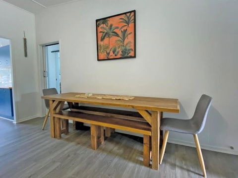A LITTLE GREY SHACK - Accommodation Bookings 2