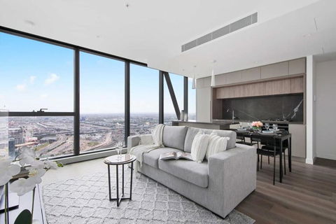 A Lux 2BR Apt Next To Southern Cross City Views - Accommodation Bookings 0