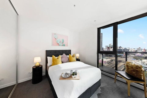 A Modern & Spacious 2BR Apt City Views Southbank - Accommodation Bookings 0