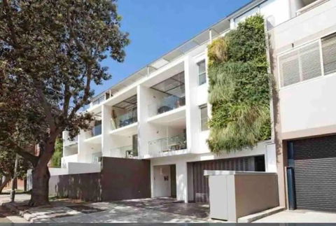 A Modern Two Bedroom Apartment! Quiet, Secure And 1 Minute Walk To Bondi Beach! - Accommodation Bookings 3