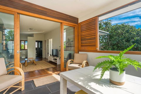 A Perfect Stay - Quiksilver Apartments The Wreck - Accommodation Bookings 2