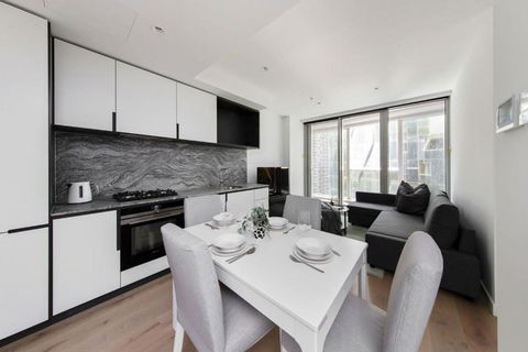 A Spacious & Lux Apt For 5 Next To Southern Cross - Accommodation Bookings 3