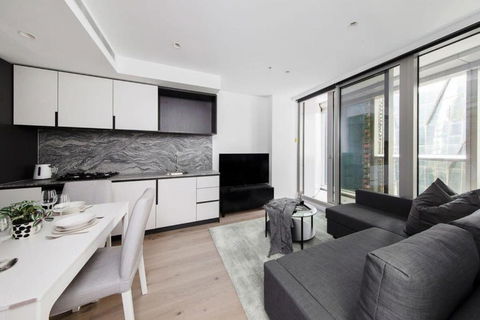 A Spacious & Lux Apt For 5 Next To Southern Cross - Accommodation Bookings 1